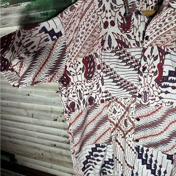 Vintage AOP Button Up Shirt - Picture 5 of 7